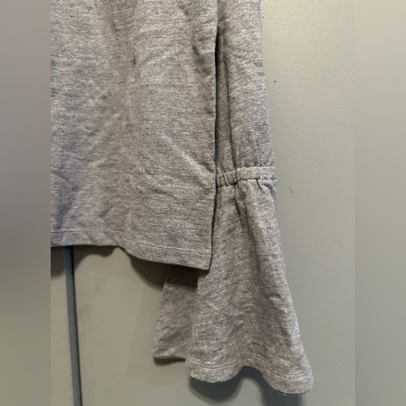 ❤️bp - Gray Ruffled Bell Sleeve Top (XS) - Picture 9 of 10
